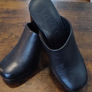 Eric Javits Black Textured Women's Clogs Size 9
